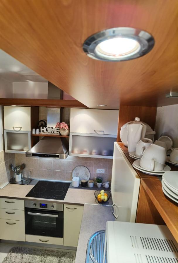 Apartman Sara Preko Exteriér fotografie