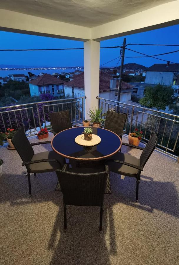 Apartman Sara Preko Exteriér fotografie