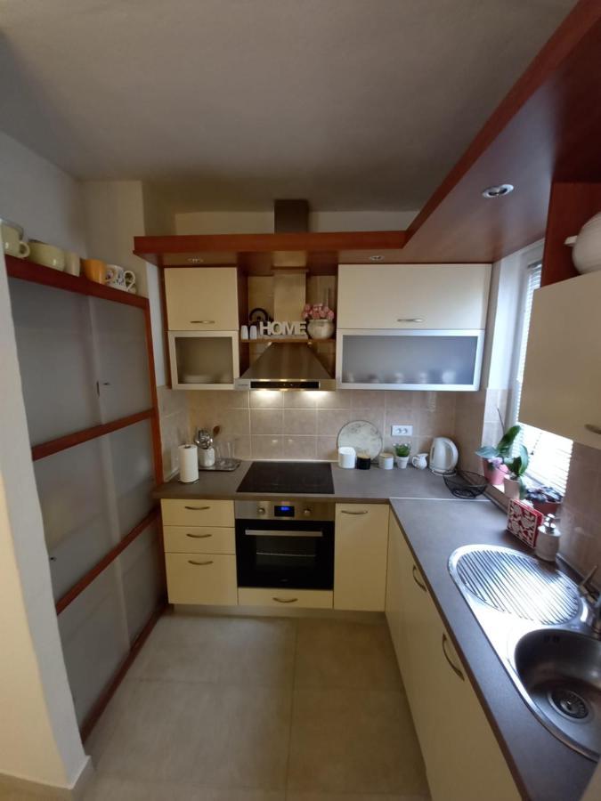 Apartman Sara Preko Exteriér fotografie