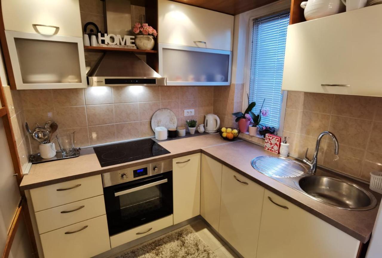 Apartman Sara Preko Exteriér fotografie