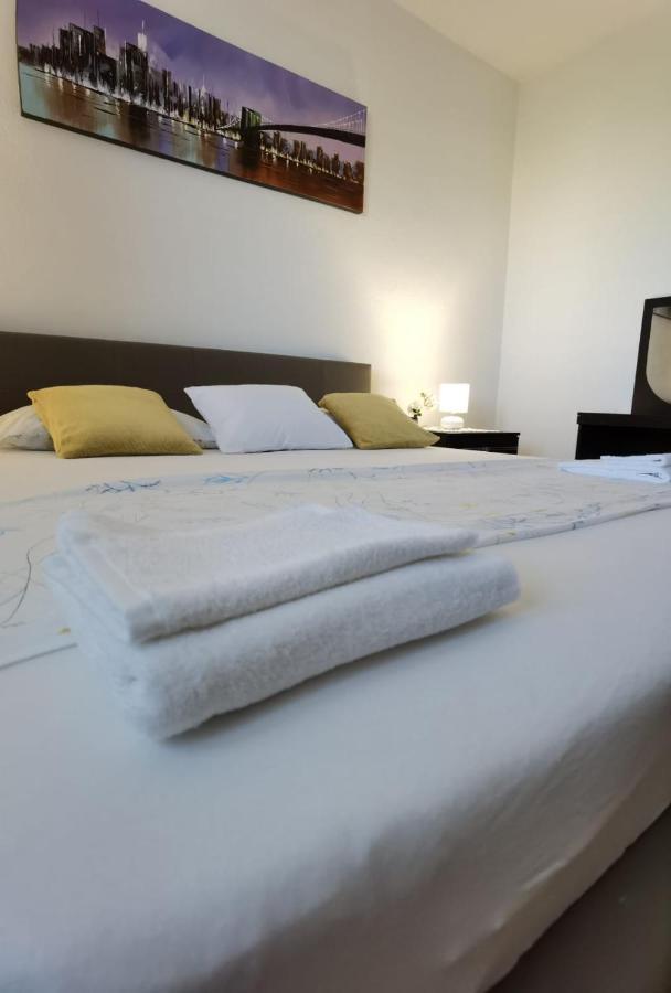 Apartman Sara Preko Exteriér fotografie