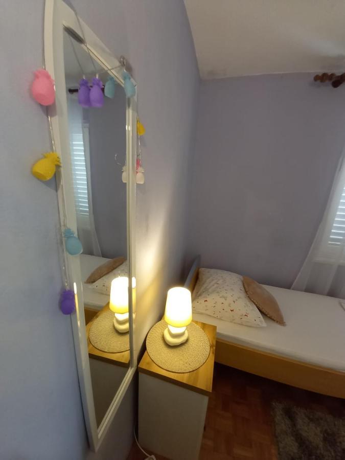 Apartman Sara Preko Exteriér fotografie